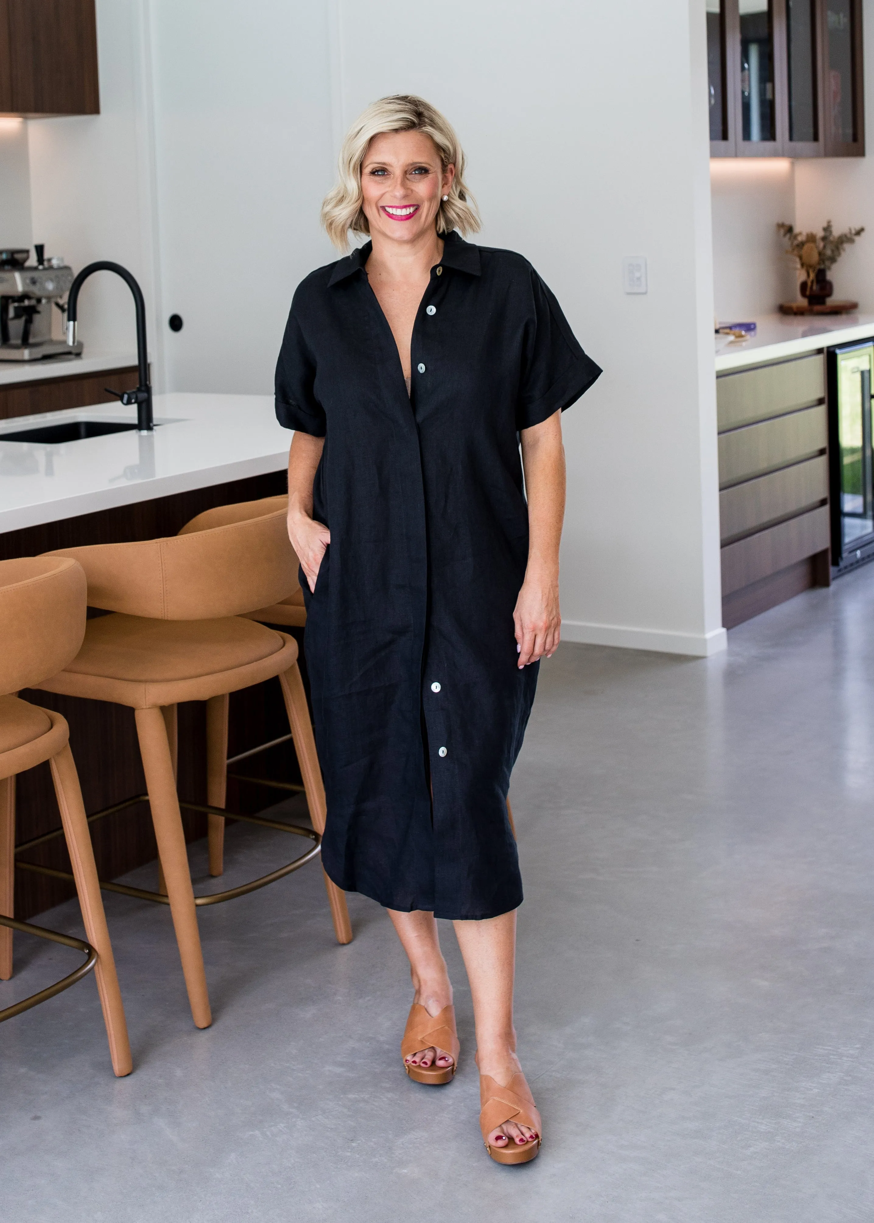 Beyah linen shirtdress in black