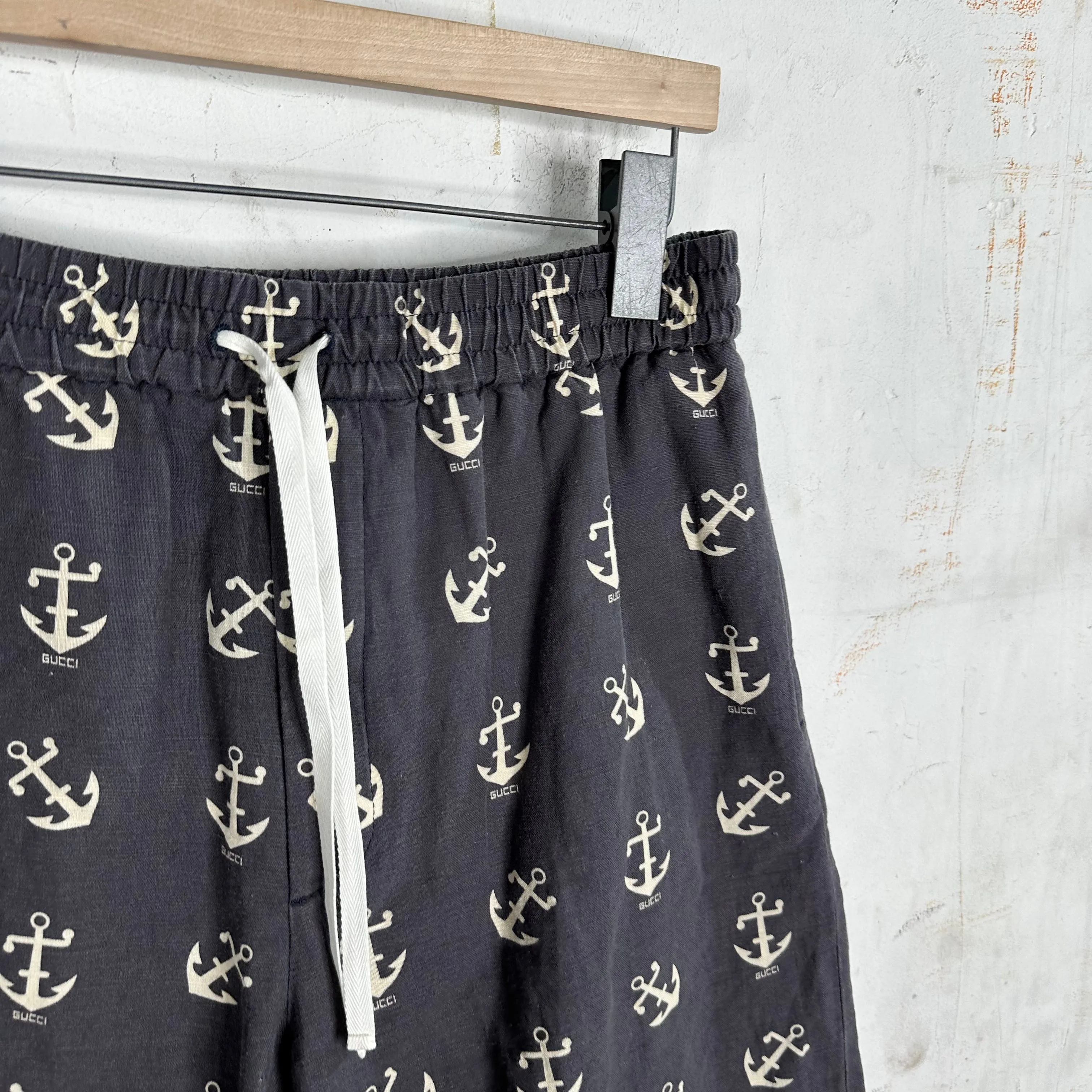 Gucci Linen Anchor Print Shorts