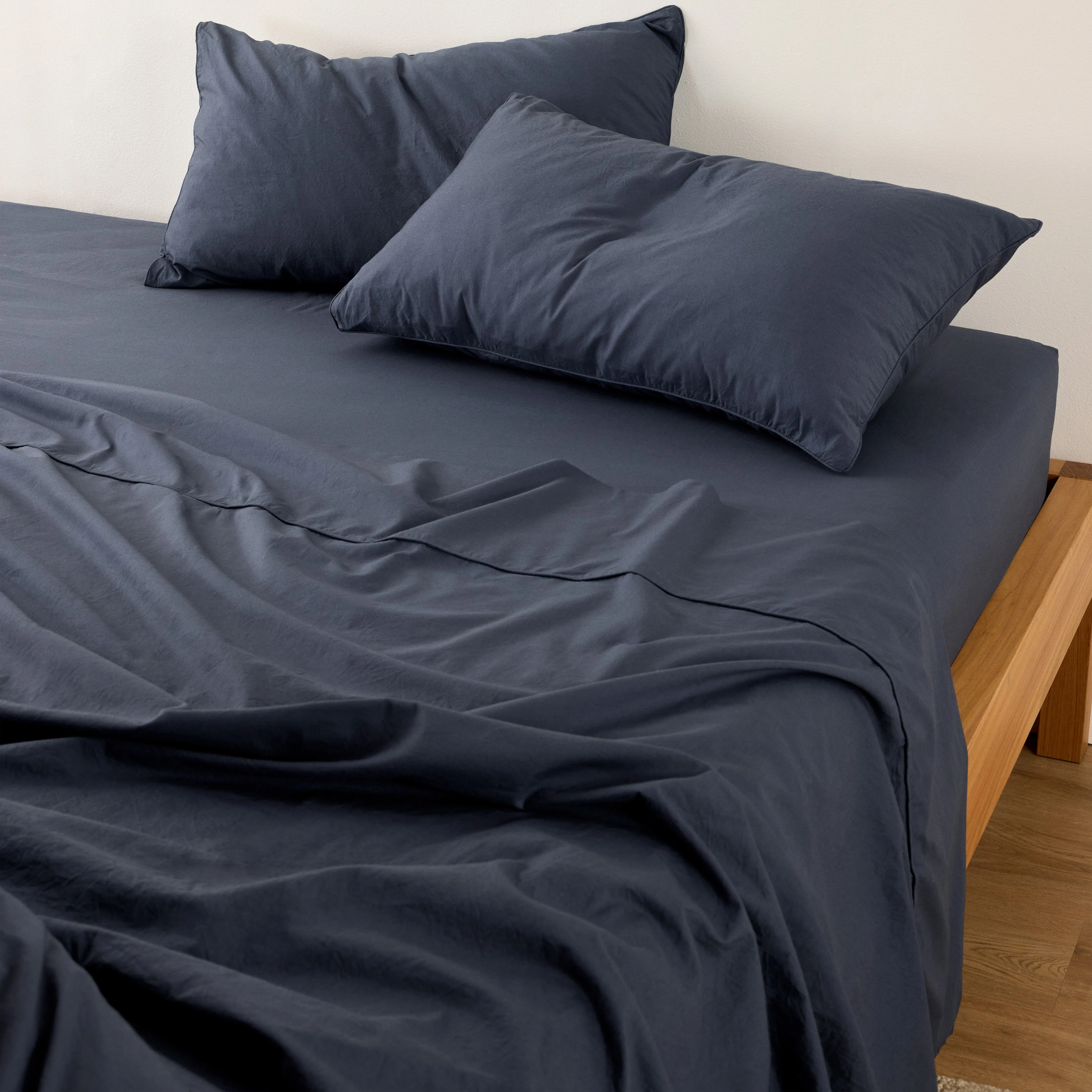 Leo Washed Cotton - Midnight Bed Sheets