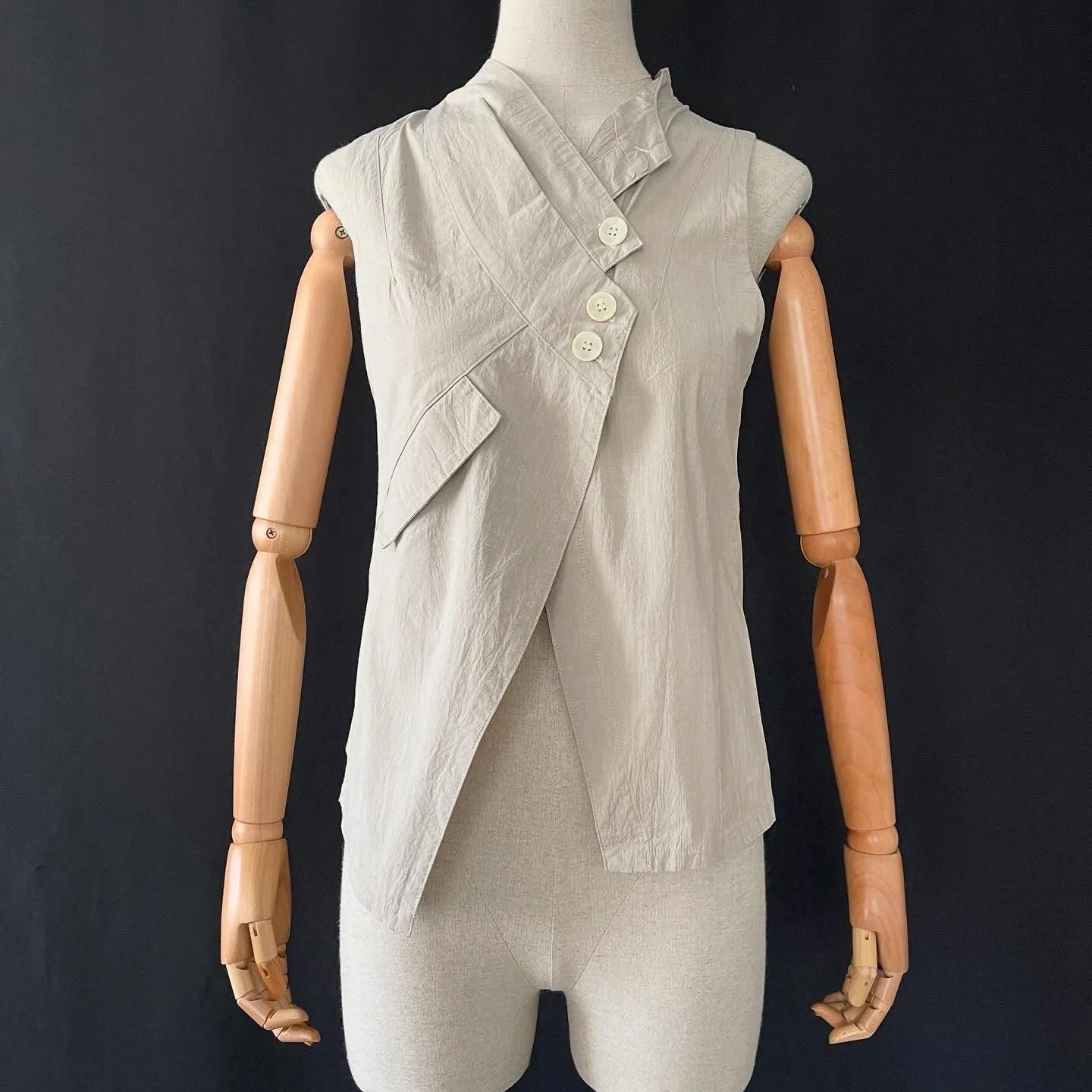 LURDES BERGADA Vest