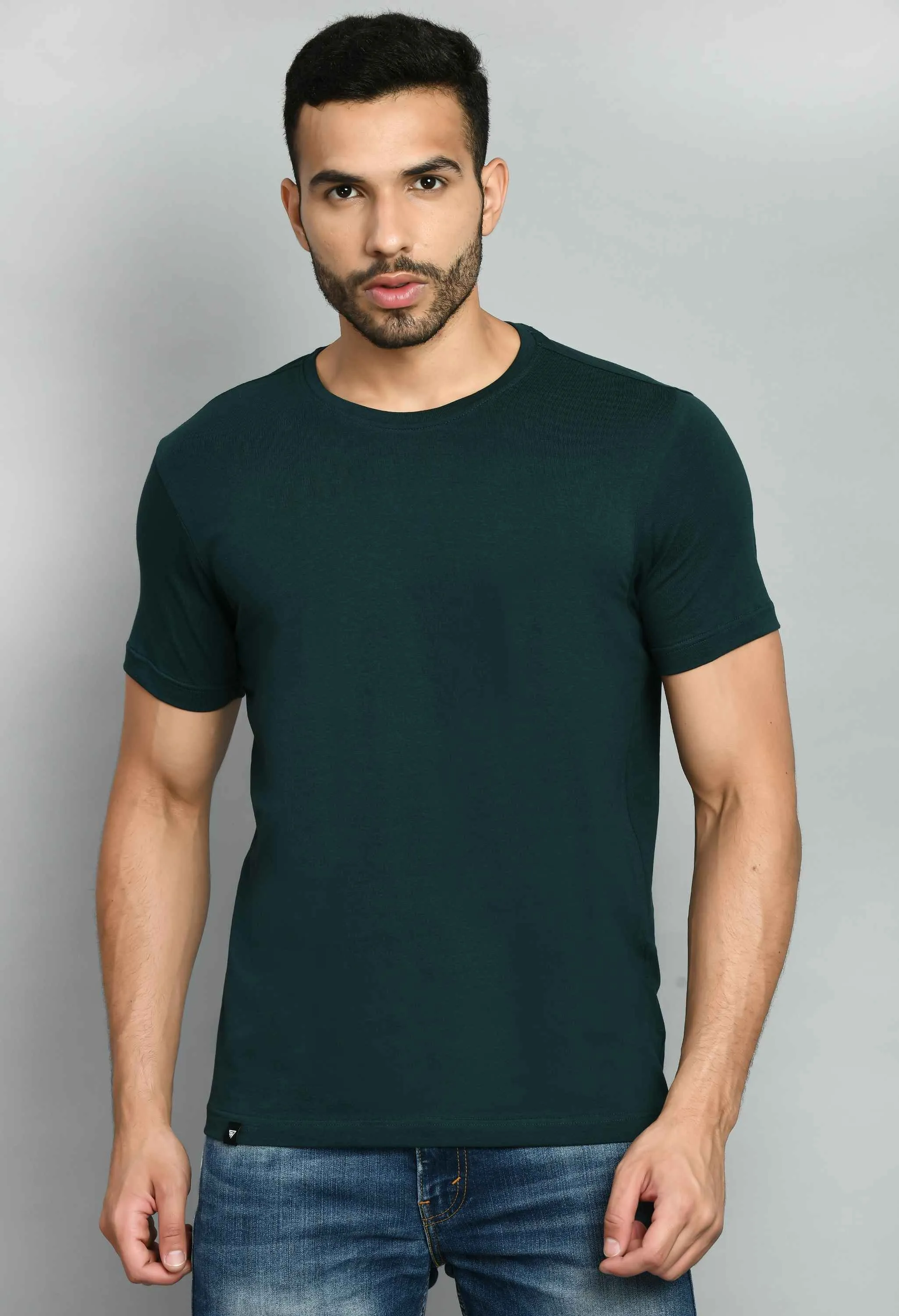 Men's Solid Green Smart Fit T-Shirt