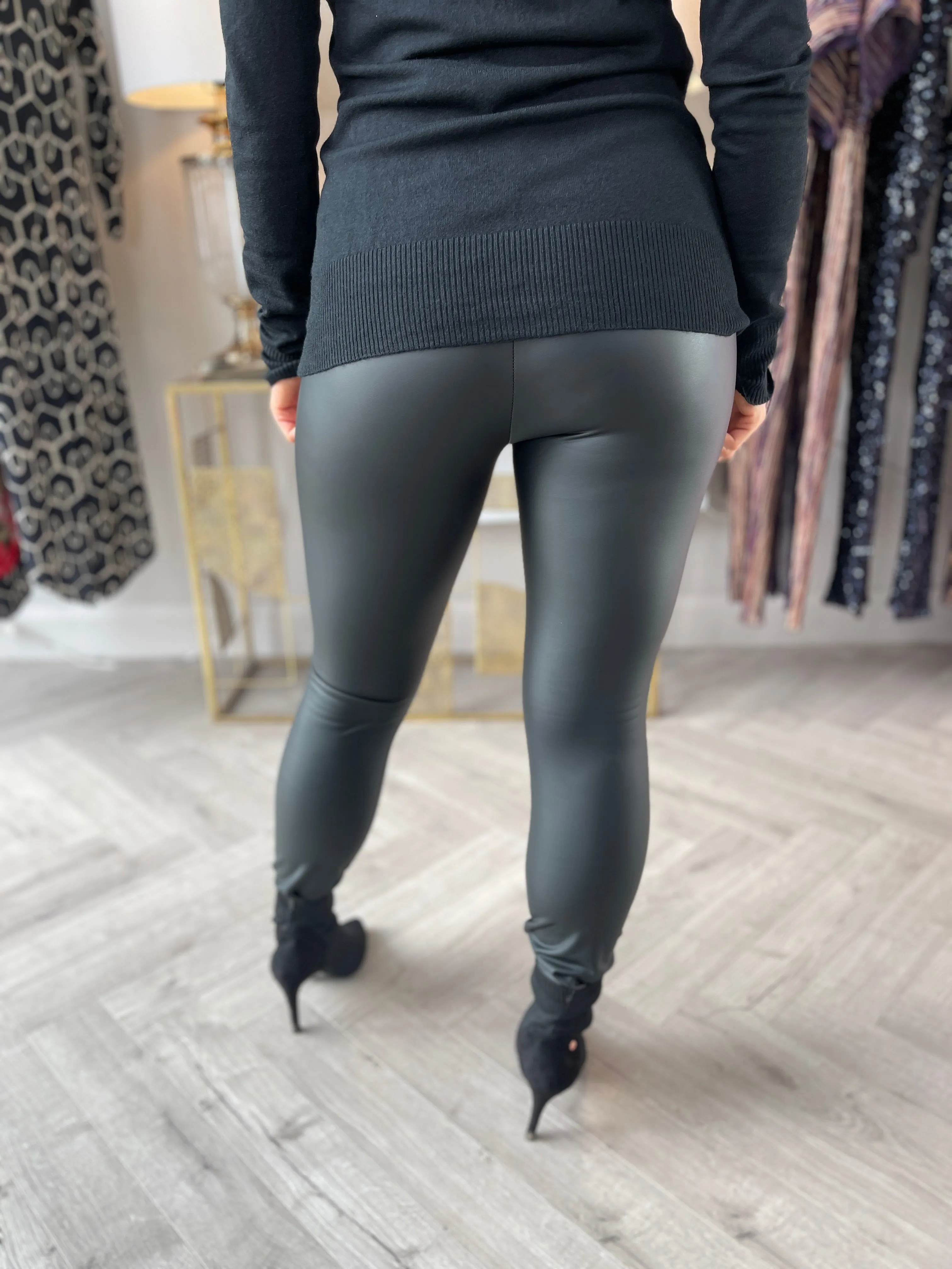 Sleek Fleece Lined Leggings