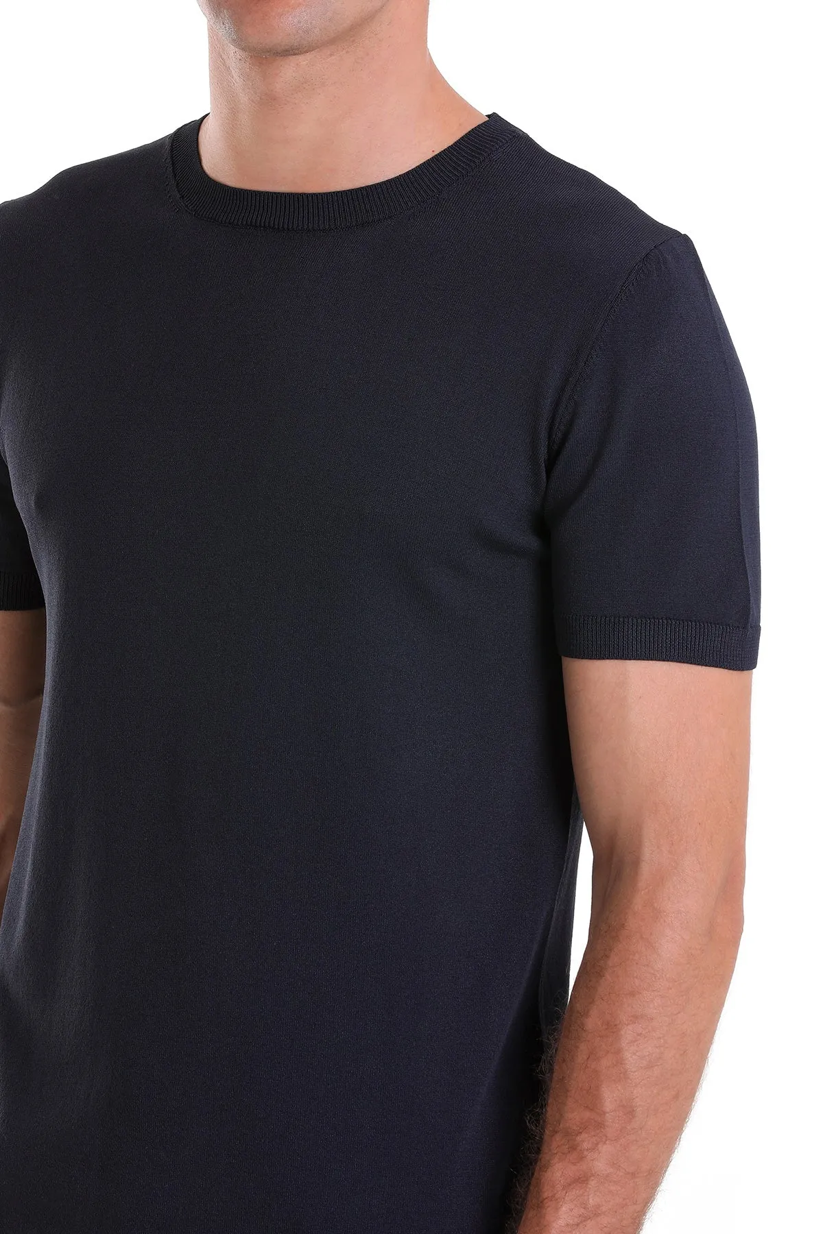 Slim Fit Basic Navy Crew Neck T-Shirt